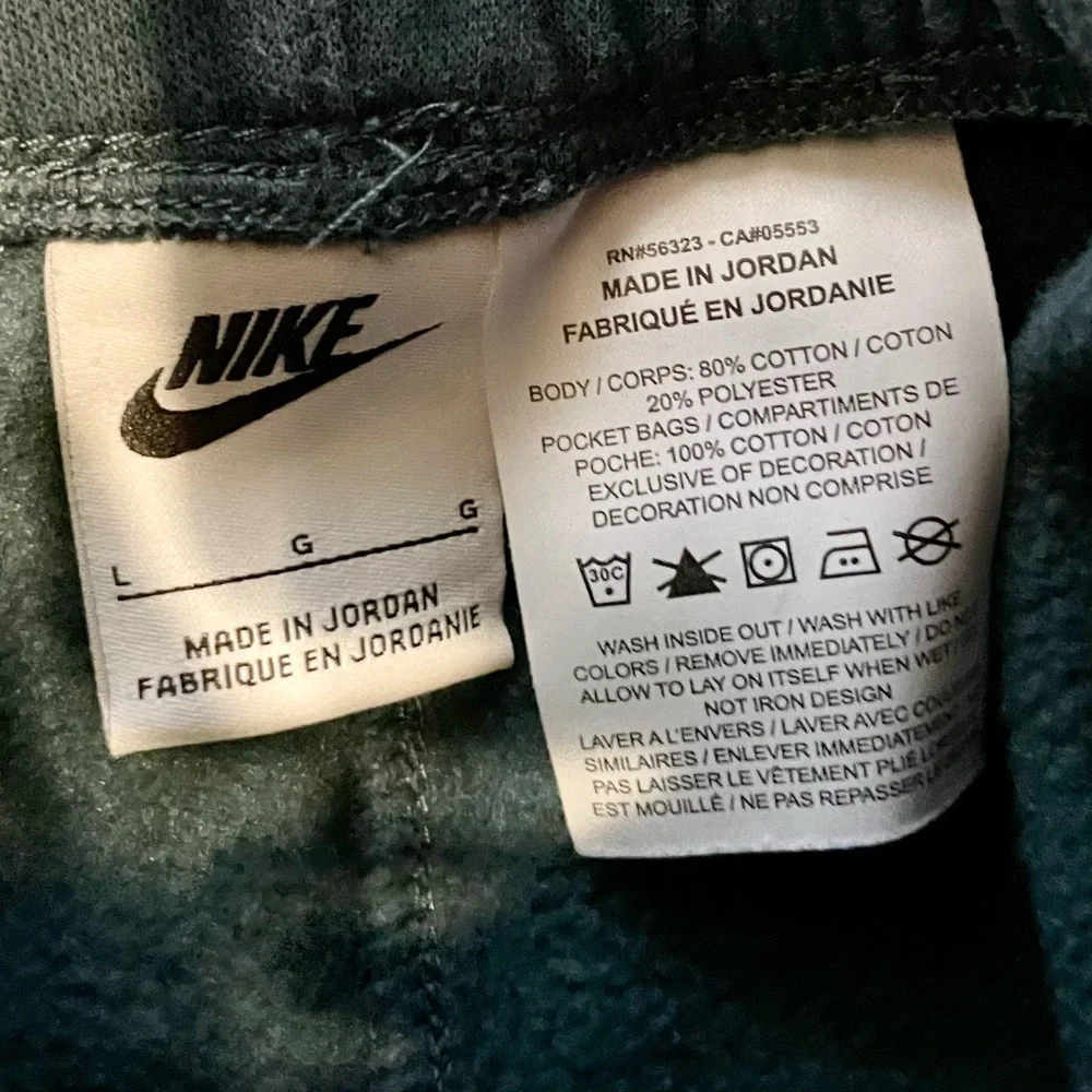 Nike‎ Club Fleece Boys' Large Teal Green Abyss Sweatpants/Joggers Gold Logo